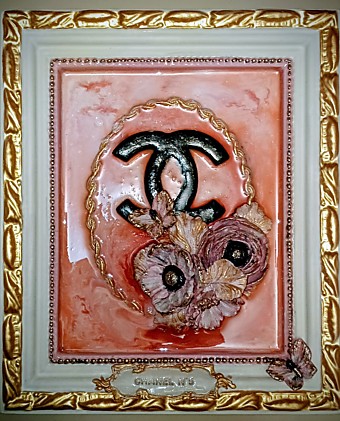 Гипсовое панно "Haute Couture"